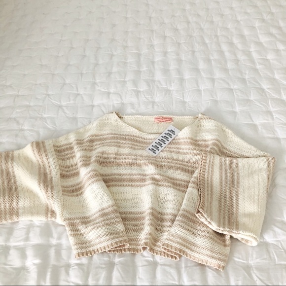 Urban Outfitters Tops - Urban Outfitters Cropped Sweater NWT